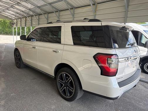 White Platinum Metallic Tri-Coat 2019 Ford Expedition Limited