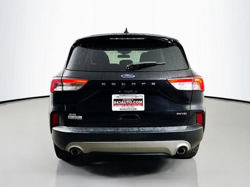 Agate Black Metallic 2022 Ford Escape SE