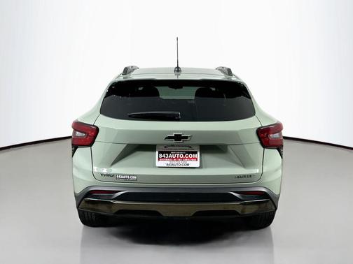 Cacti Green 2025 Chevrolet Trax FWD ACTIV