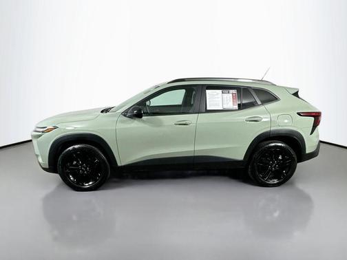 Cacti Green 2025 Chevrolet Trax FWD ACTIV