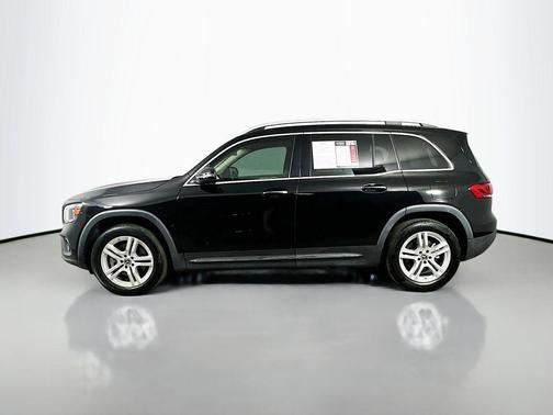 Black 2023 Mercedes-Benz GLB 250 Base