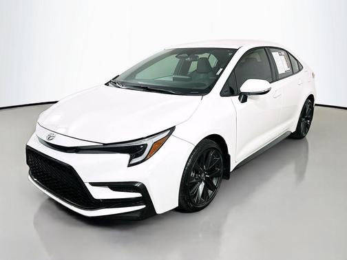 Ice Cap 2026 Toyota Corolla SE