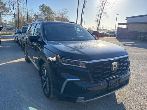 2023 Honda Pilot AWD Elite