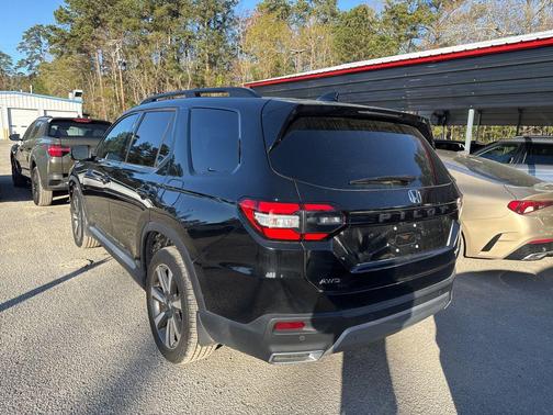 2023 Honda Pilot AWD Elite