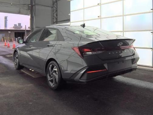 2025 Hyundai ELANTRA Sport