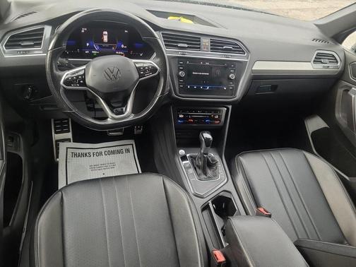 2022 Volkswagen Tiguan 2.0T SE R-Line Black