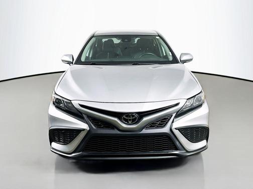 Celestial Silver Metallic 2023 Toyota Camry SE
