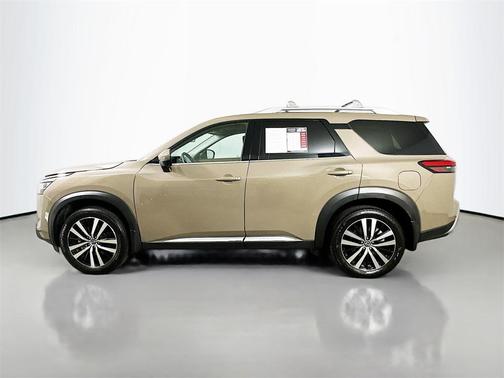 2024 Nissan Pathfinder Platinum 4WD