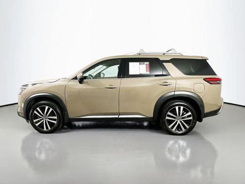 2024 Nissan Pathfinder Platinum 4WD