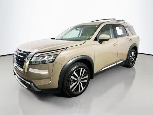 2024 Nissan Pathfinder Platinum 4WD