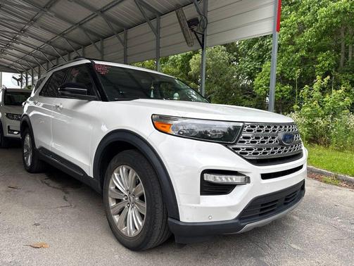 Star White Metallic Tri-Coat 2022 Ford Explorer Limited