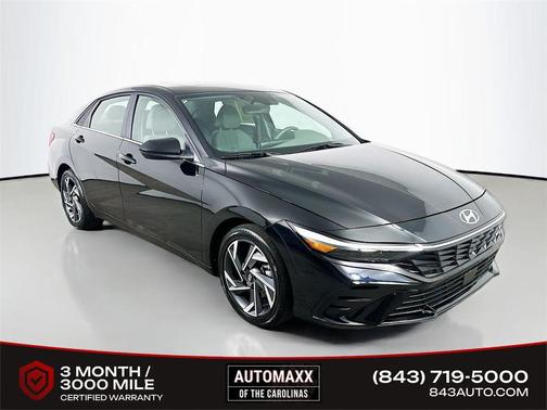 Abyss Black 2025 Hyundai ELANTRA SEL