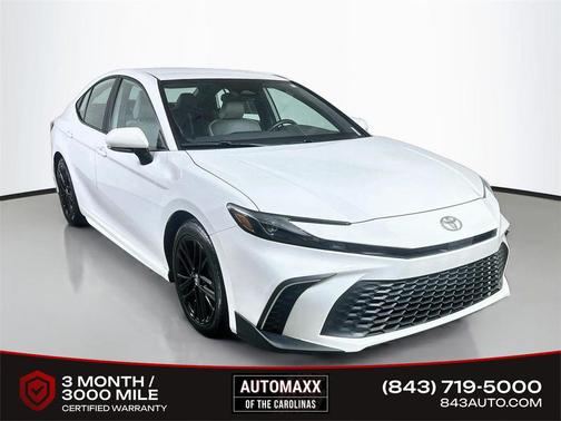 Ice Cap 2025 Toyota Camry SE