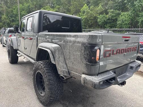 2021 Jeep Gladiator Willys 4x4