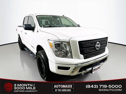 2021 Nissan Titan SV