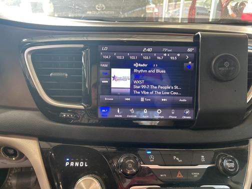 2018 Chrysler Pacifica Touring-L