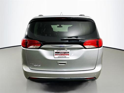 2018 Chrysler Pacifica Touring-L
