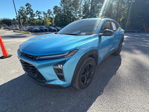 Marina Blue Metallic 2025 Chevrolet Trax FWD ACTIV
