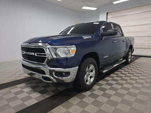 Patriot Blue Pearlcoat 2020 RAM 1500 Big Horn/Lone Star