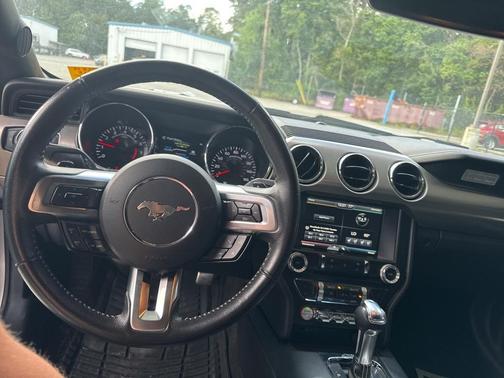 2015 Ford Mustang EcoBoost Premium