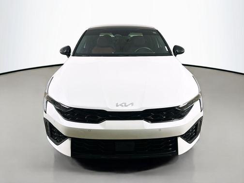 Snow White Pearl 2025 Kia K5 GT-Line