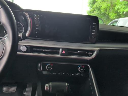 Glacial White Pearl 2022 Kia K5 GT-Line