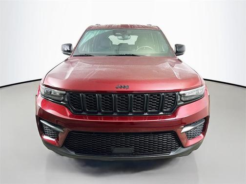 2022 Jeep Grand Cherokee Altitude