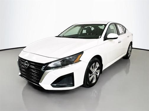 2023 Nissan Altima S FWD