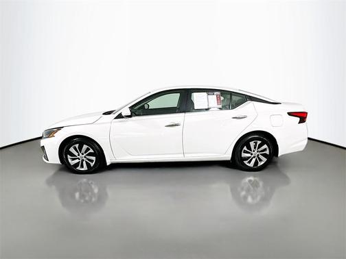 2023 Nissan Altima S FWD
