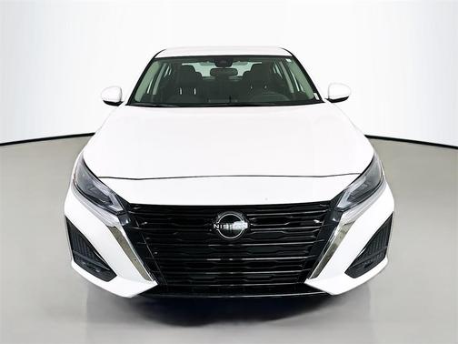 2023 Nissan Altima S FWD