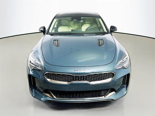 2023 Kia Stinger GT-Line