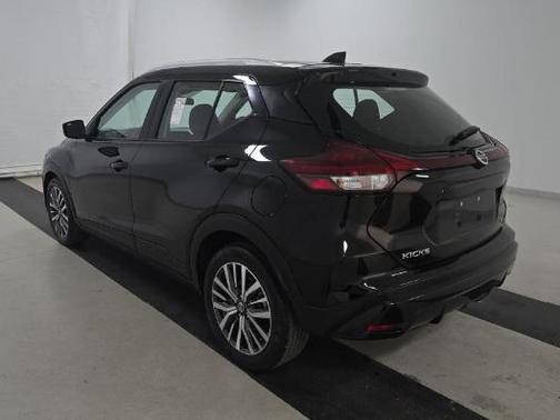 Super Black 2021 Nissan Kicks SV