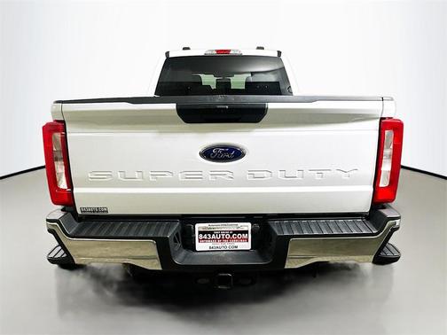 2023 Ford F-350 XLT