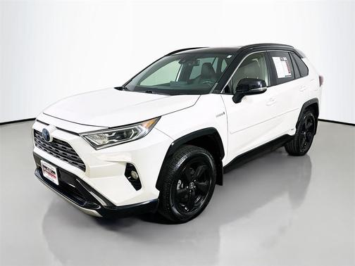 2019 Toyota RAV4 Hybrid SE
