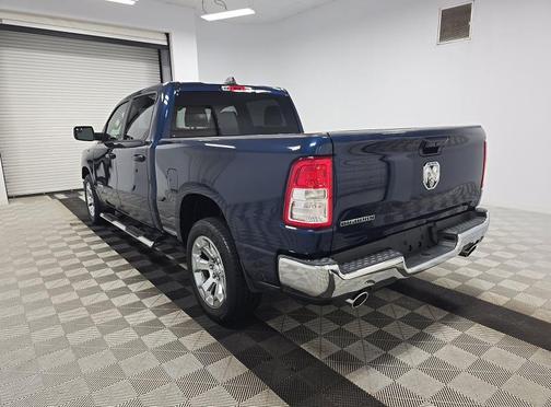 Patriot Blue Pearlcoat 2022 RAM 1500 Big Horn/Lone Star