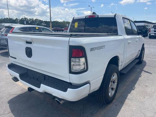 Bright White Clearcoat 2022 RAM 1500 Big Horn/Lone Star