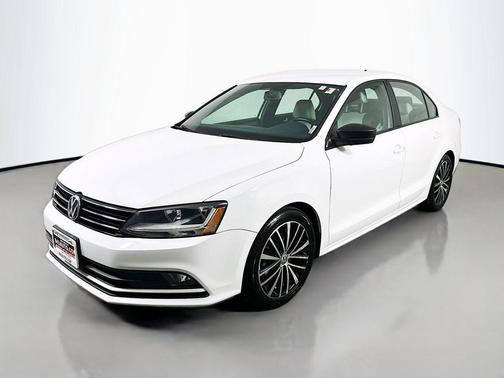 Pure White 2017 Volkswagen Jetta 1.8T Sport