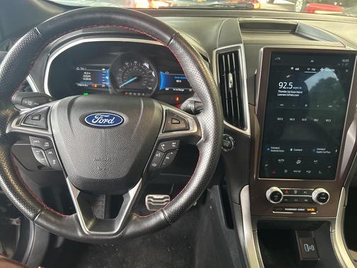 2021 Ford Edge ST Line
