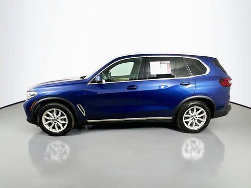 Phytonic Blue Metallic 2022 BMW X5 xDrive40i