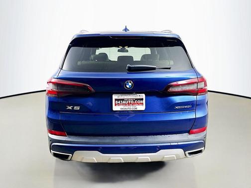 Phytonic Blue Metallic 2022 BMW X5 xDrive40i