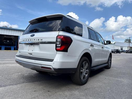 Oxford White 2024 Ford Expedition Limited