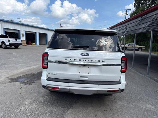 Oxford White 2024 Ford Expedition Limited