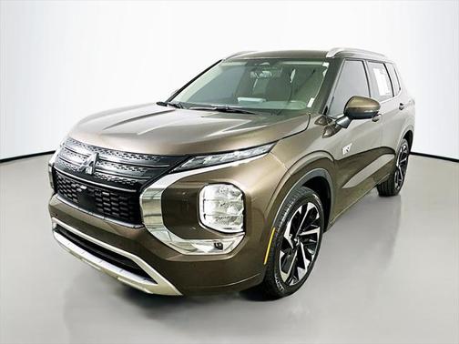 2023 Mitsubishi Outlander PHEV SEL
