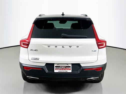 2020 Volvo XC40 T4 R-Design