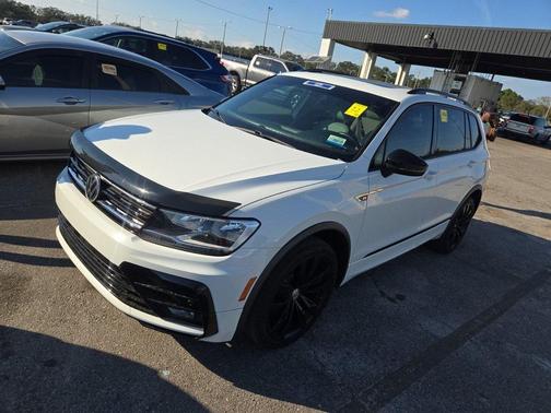 2021 Volkswagen Tiguan 2.0T SE R-Line Black