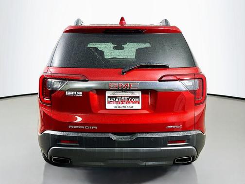 2021 GMC Acadia AWD AT4