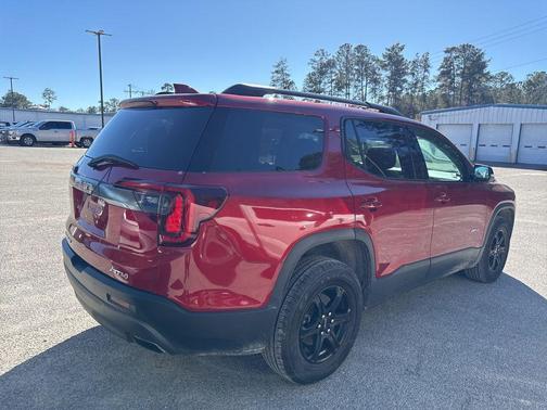 2021 GMC Acadia AWD AT4