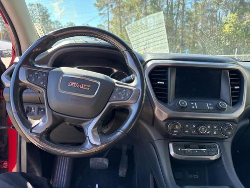 2021 GMC Acadia AWD AT4