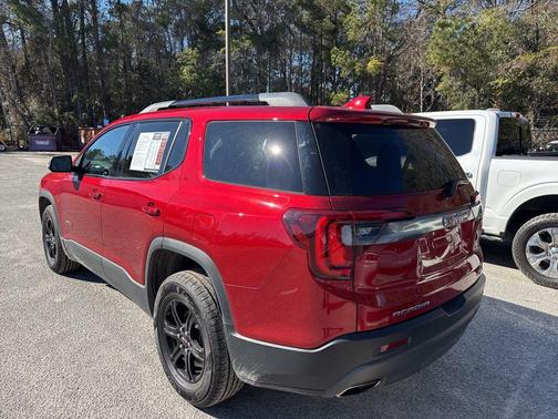 2021 GMC Acadia AWD AT4