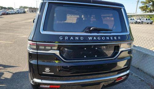 Diamond Black Crystal Pearlcoat 2022 Jeep Grand Wagoneer Series II 4x4